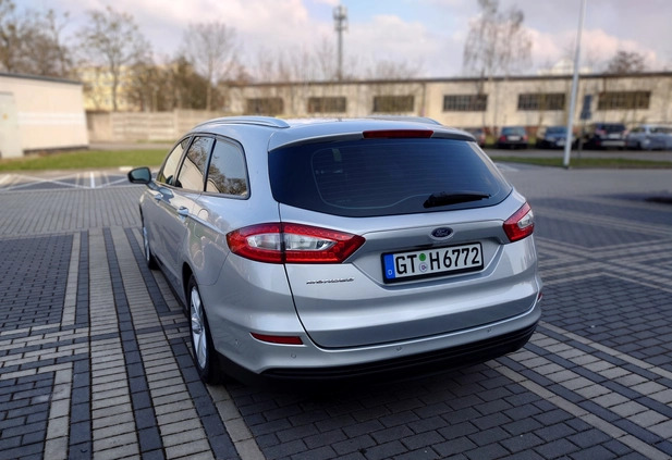 Ford Mondeo cena 62900 przebieg: 75000, rok produkcji 2018 z Szczecin małe 781